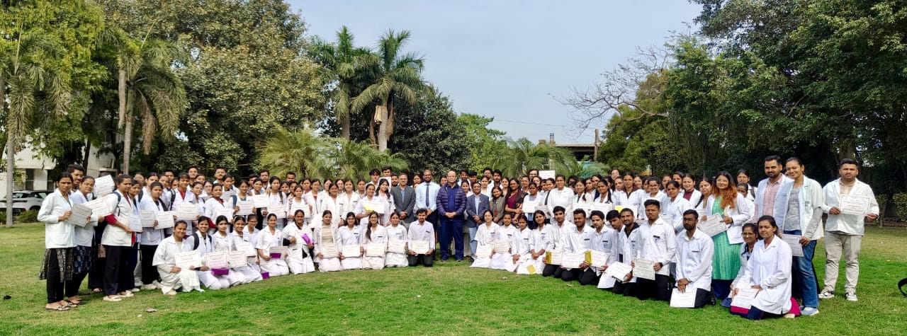 विशेषज्ञों ने भावी दंत चिकित्सकों से साझा किए अपने अनुभव के.डी. डेंटल कॉलेज में राष्ट्रीय ओरल पैथोलॉजिस्ट दिवस पर हुए अतिथि व्याख्यान