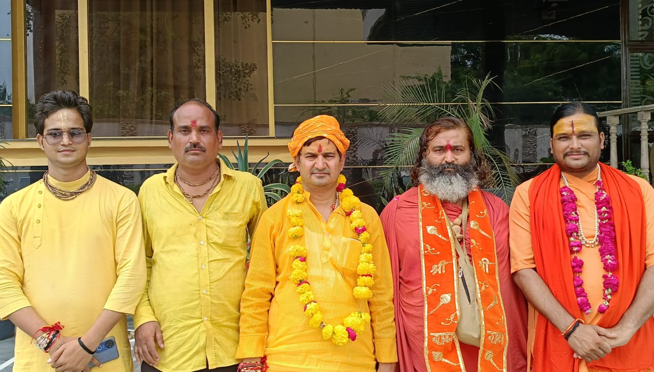 विधानसभा में कोरिडोर पास होने पर ब्रजभूमि में खुशी की हर्ष